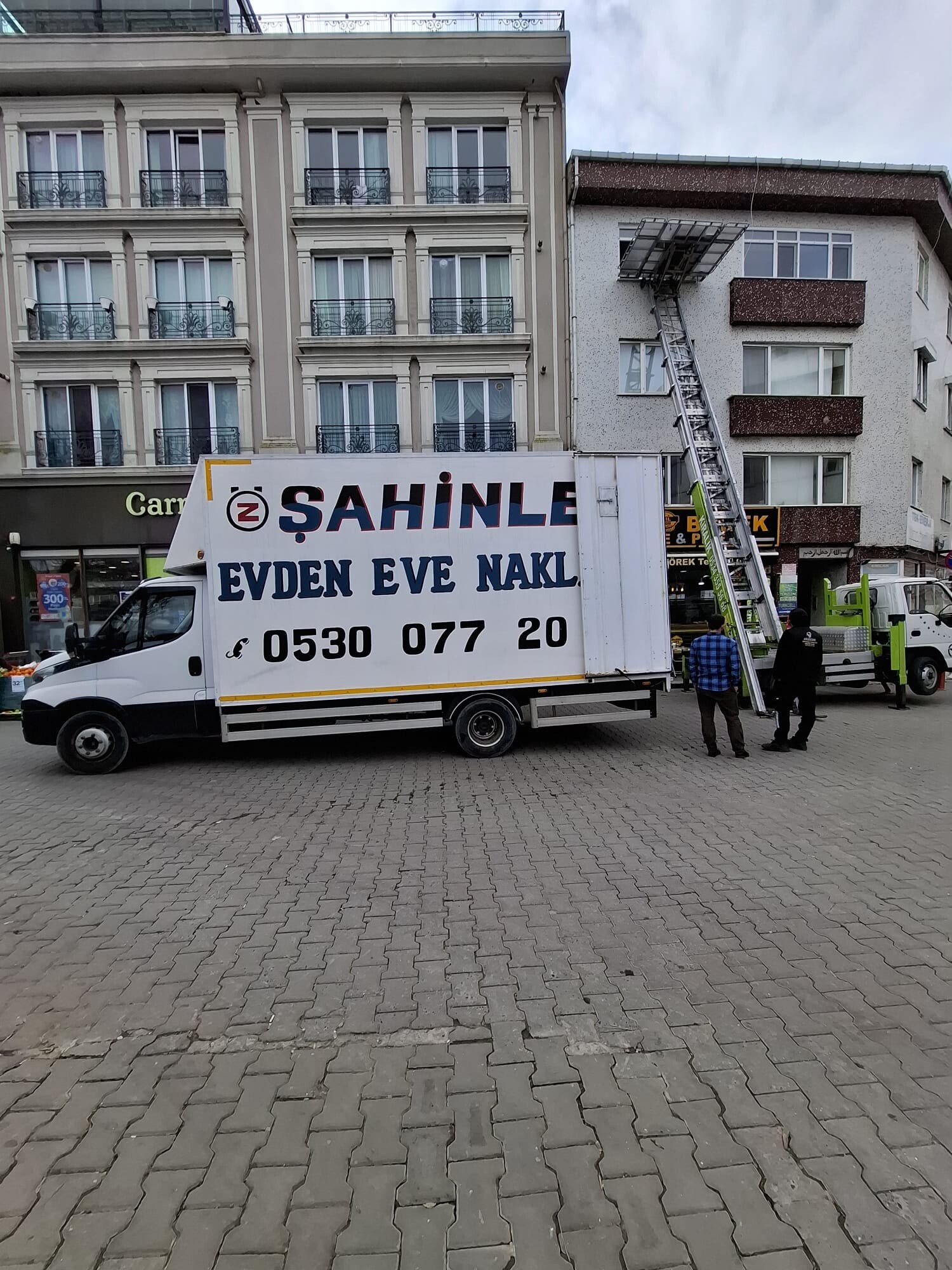Özşahinler Nakliyat aracı